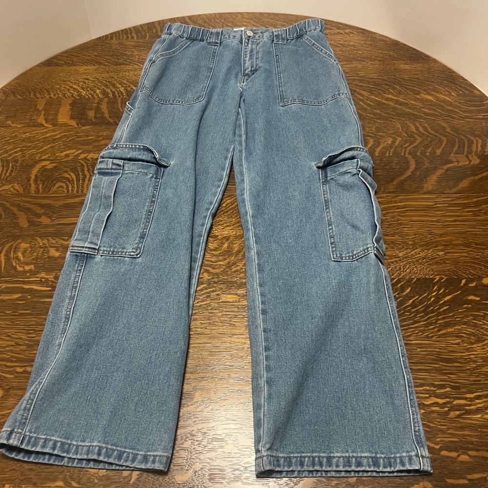 Forever 21 Cargo Jeans Womens Medium Blue Light Wash Wide Leg Elastic Waist